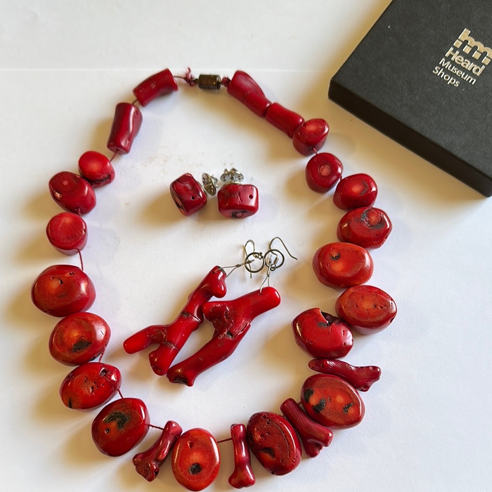 Authentic Heard Museum Natural Coral Beads Necklace and 2 Earrings